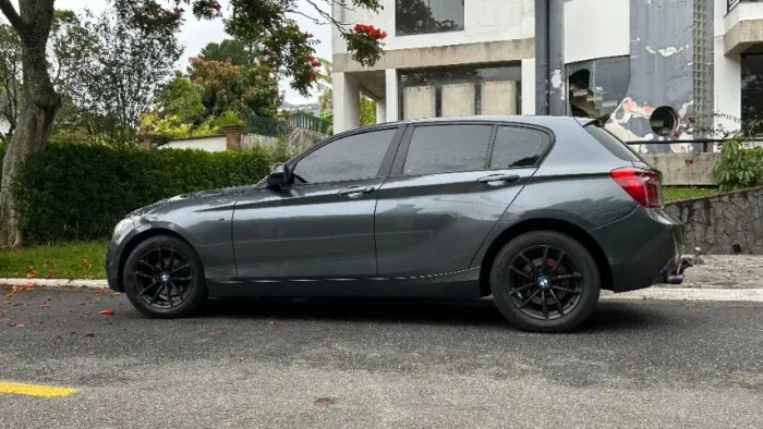 BMW 116IA 1.6 TB 16V 136cv 5P 2014