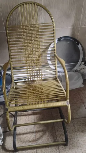 Vendo está cadeira de balanço 