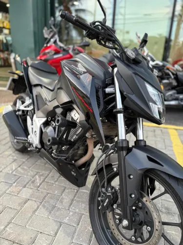 Cb 300 twister