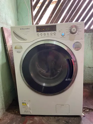 Troco essa máquina de leva eletrolux 