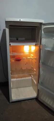 Geladeira em bom estado