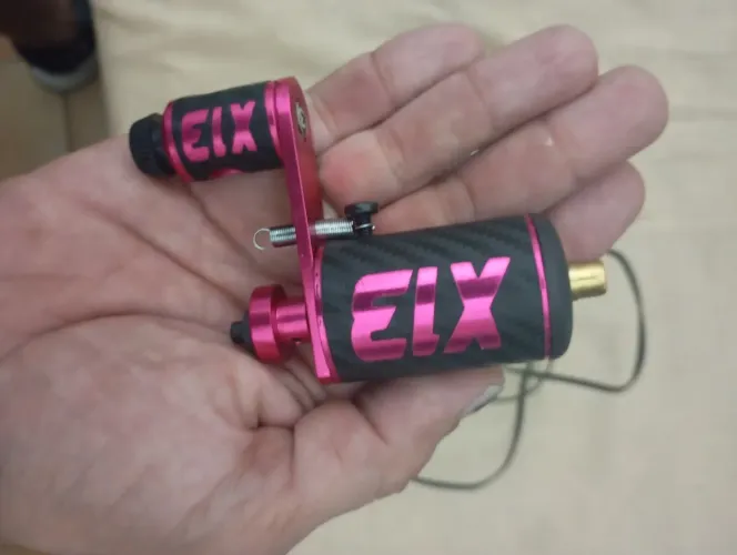VENDO MAQUINA ROTATIVA COM FONTE E PEDAL