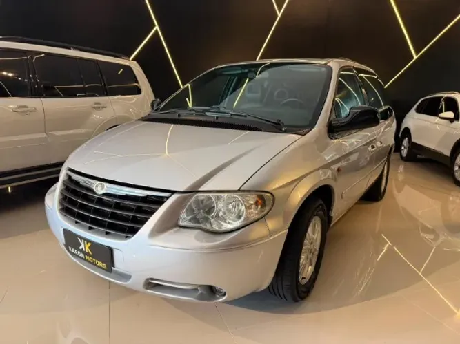 Chrysler Caravan LX 3.3 V6 182cv 2006