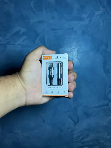 Adaptador lightning pra P2