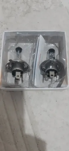 Vende-se essa duas lâmpadas automotiva H4 Philips. 