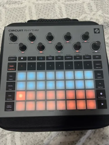 Sampler Novation Circuit Rhythm