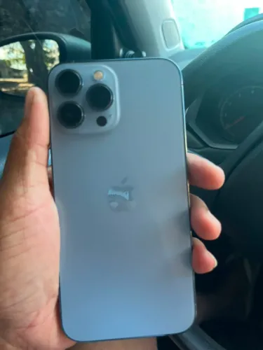 Vendo iPhone 13 pro Max todo original ? 80