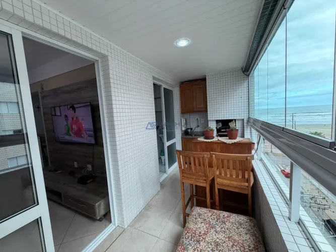 Apartamento à venda em Praia Grande na Aviação com vista mar