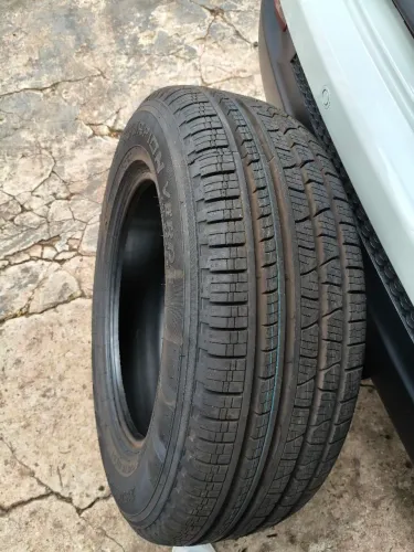 Vendo Pneu Pirelli Scorpion Verde
