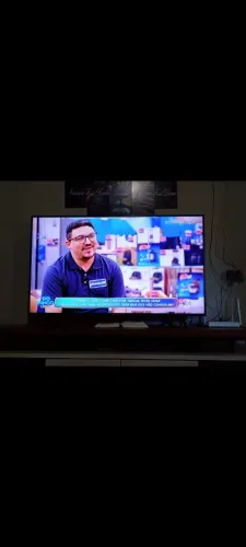 Vendo tv Samsung 55 polegadas smart tv4k valor 2500 valor negociável se tiver os pila