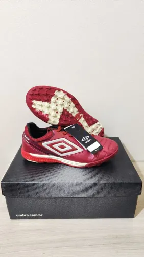 Chuteira Society umbro Adamant 38