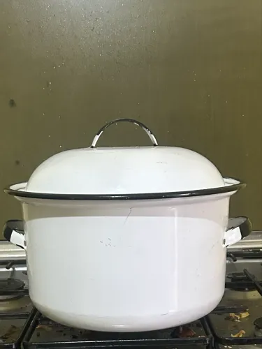 Panela esmaltada branca 