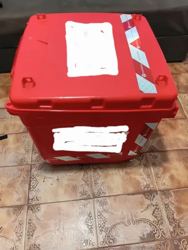 VENDO BAÚ 110 LITROS