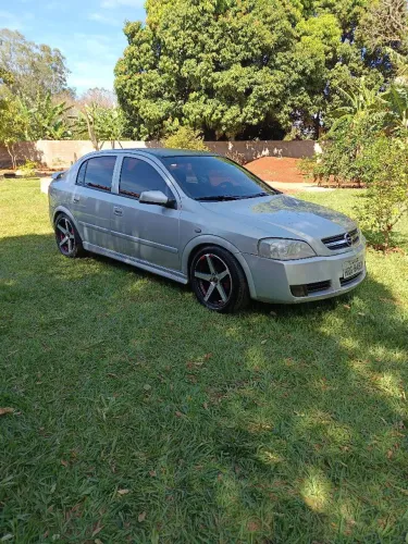 Chevrolet Astra 2.0 8V/ CD 2.0 8V Hatchback 5P MEC 2004