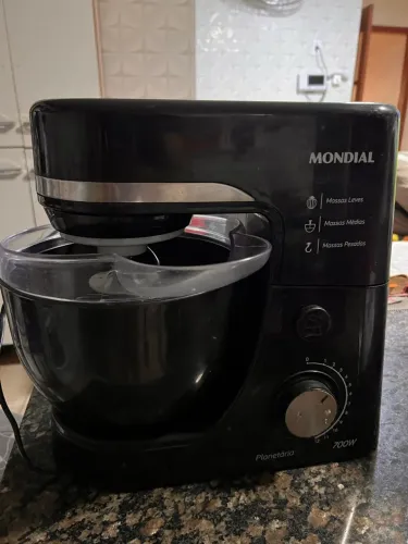 Batedeira Planetária Mondial Preto e Inox 700W