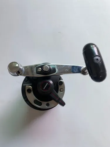Carretilha Shimano TR2000
