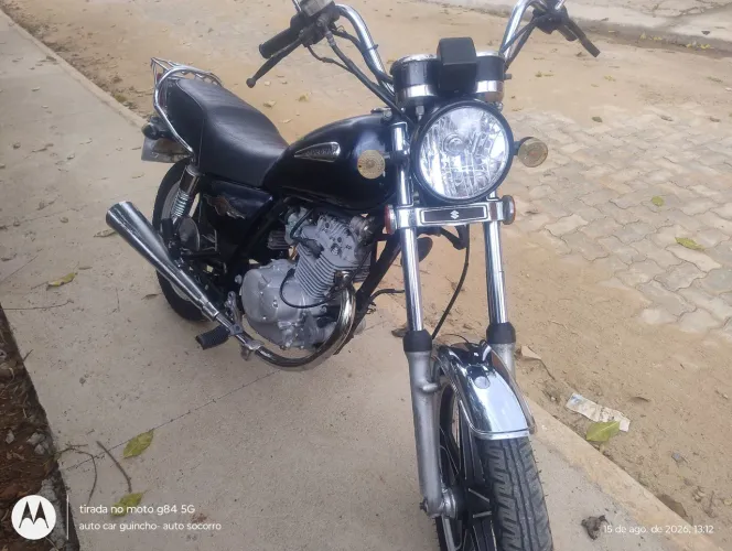 Suzuki intruder 125