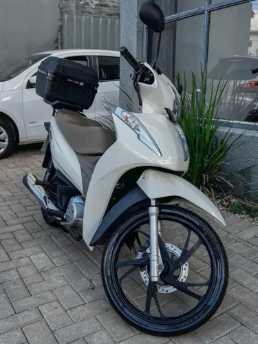 BIZ 2024 125cc (IMPECÁVEL)