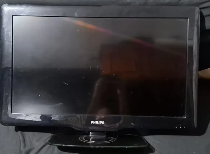 TV Philips 32PFL3606D/78 - LCD FULL HD 32 POLEGADAS