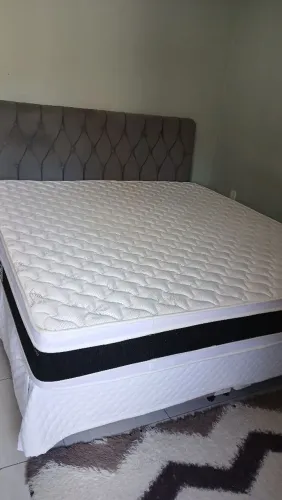Colchão King size seminovo 