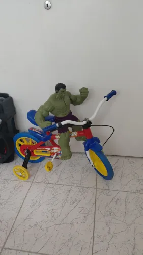 vendo uma bicicleta infantil