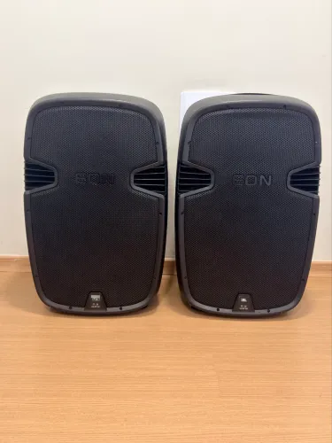 Caixa de Som Ativa JBL EON 515 XT