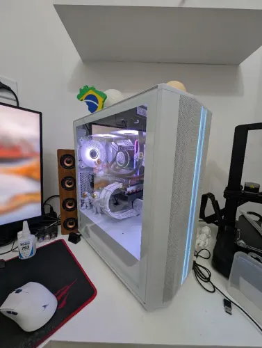 Gabinete Gamemax Precision White + 4 Fans Aigo ARGB Inclusas