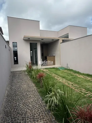 Casa residencial disponível para venda no bairro Shopping Park em Uberlândia-MG