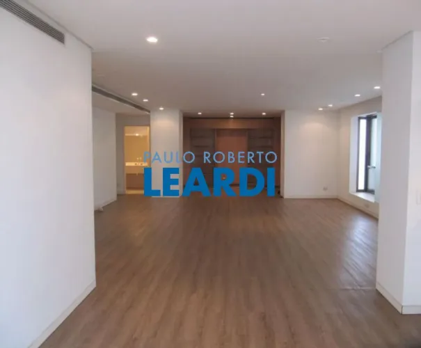 DUPLEX - JARDIM AMÉRICA - SP