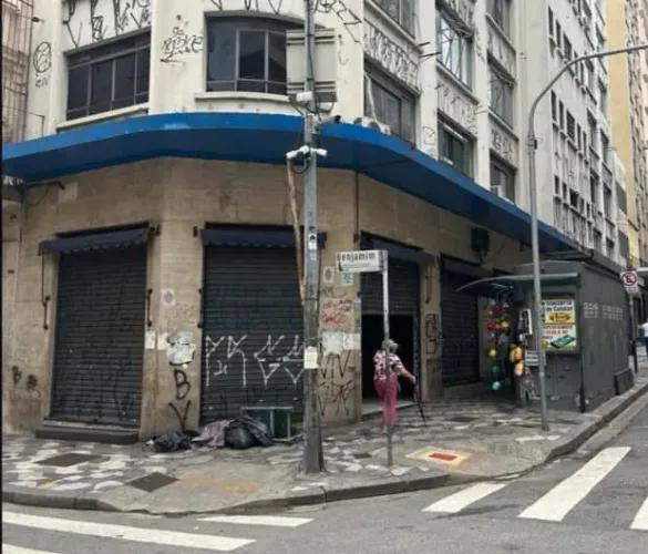 Loja na Rua Quintino Bocaiúva, 151  101 m²