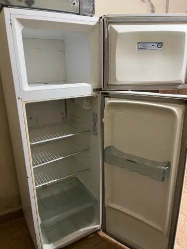Geladeira Electrolux Super Freezer DC34 (260 litros)