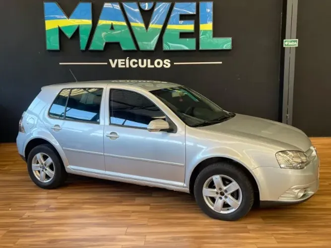 Volkswagen Golf 1.6 MI Total Flex 8V 4P 2010