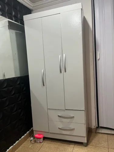 GUARDA ROUPA