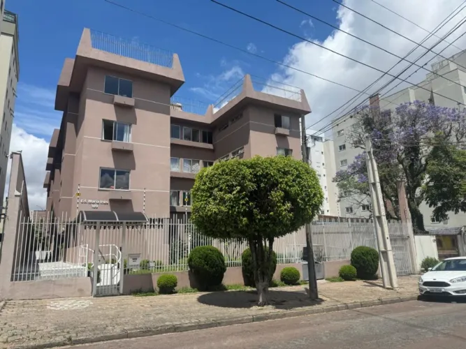 Apartamento com 3 quartos para alugar por R$ 2500.00, 63.54 m2 - VILA IZABEL - CURITIBA/PR
