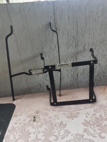 Suporte de Baú para Honda Titan