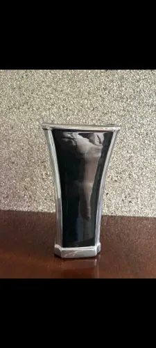 Vaso Decorativo de Cerâmica Preto com Acabamento Prateado