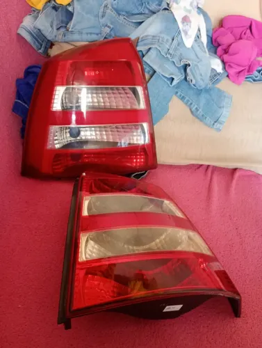 Lanterna traseira do astra ret