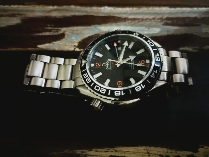 Omega automático AAA