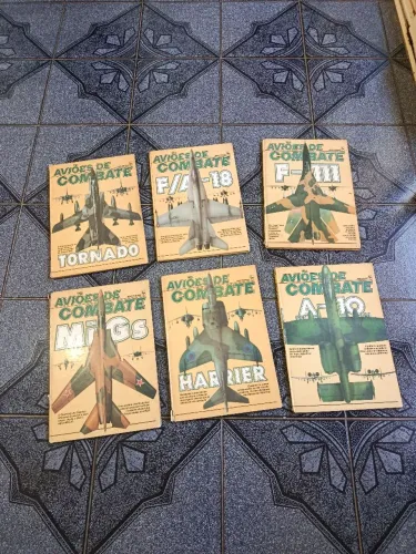 Coleção de livros AVIÕES DE COMBATE / anos 80