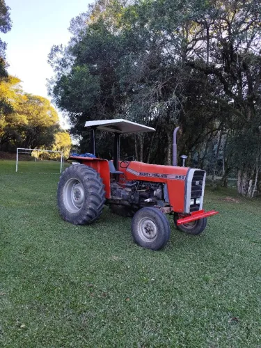 Trator agrícola 265