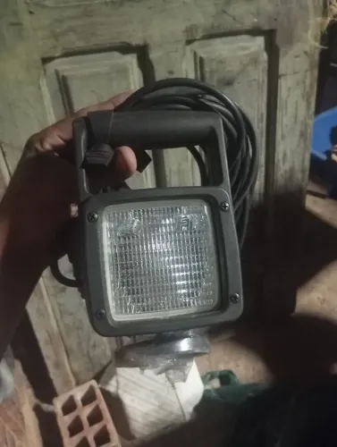 Farol para tratores empilhadeira etc.