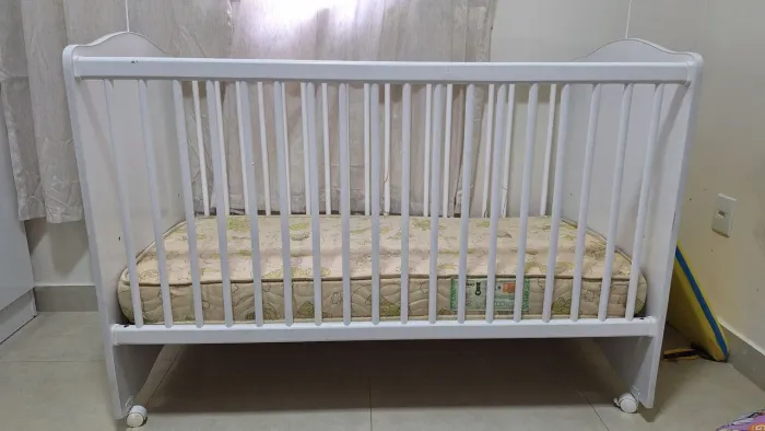 Berço com colchão ortobom