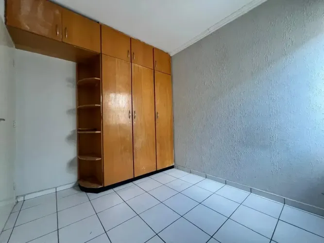 Condomínio Thertuliano Milton Brandão  Apartamento com 03 Quartos