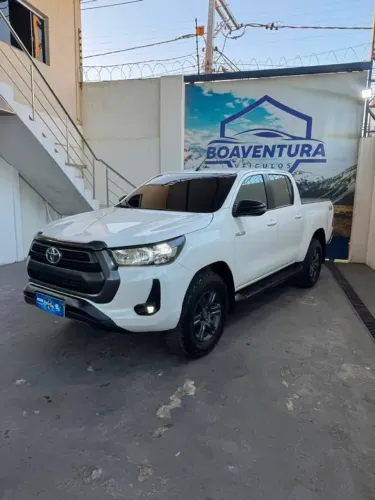 Toyota Hilux CD SR 4X4 2.8 TDI Diesel Aut. 2024