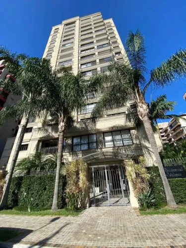 Excelente Apartamento com 4 dormitórios sendo um suíte com 2 vagas de garagem para locação