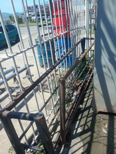 Corrimão de ferro