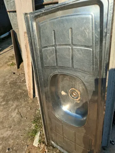 material de construção pia, cano e joelho