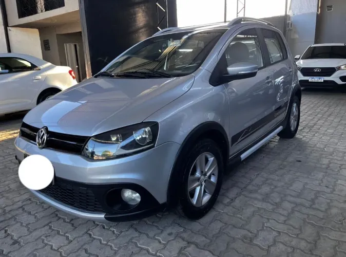 Volkswagen Crossfox 1.6 MI Total Flex 8V 5P 2011