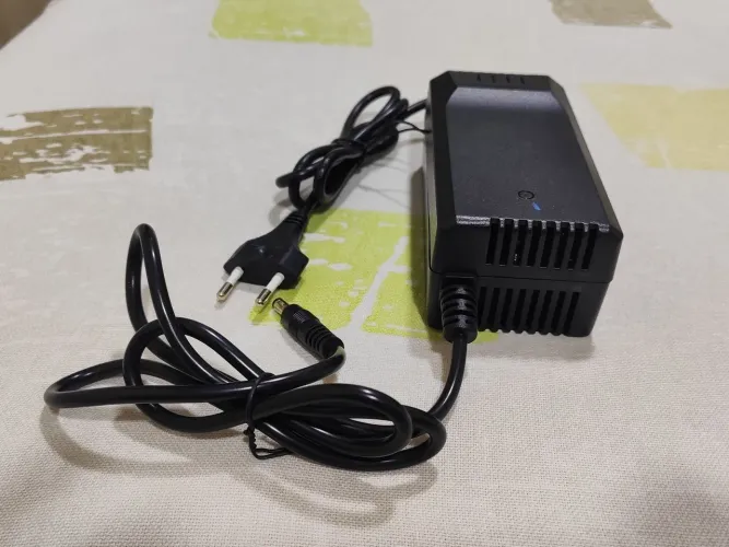 Carregador de bateria Zontes E 350 / R 350 / T 350
