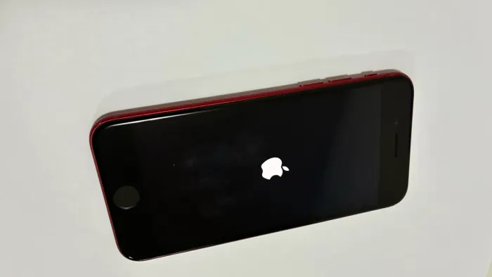 iPhone SE 3ª Geração 64GB Vermelho